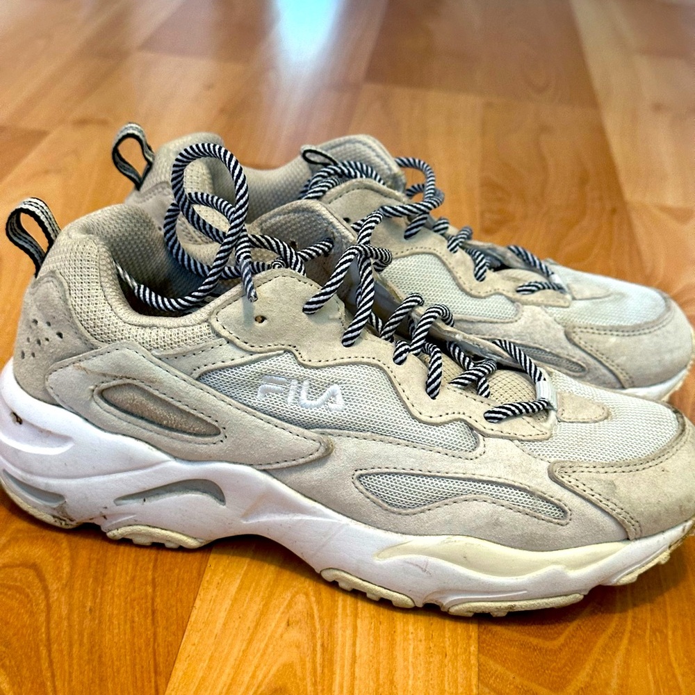Fila cream sneakers